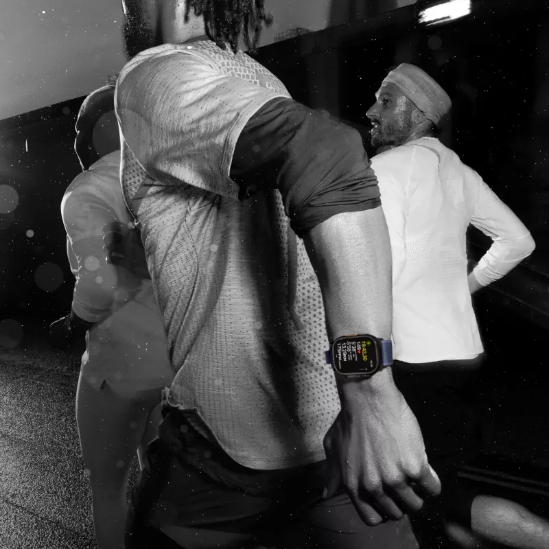 Apple Watch Ultra 2 - 49 mm - juodas titanas