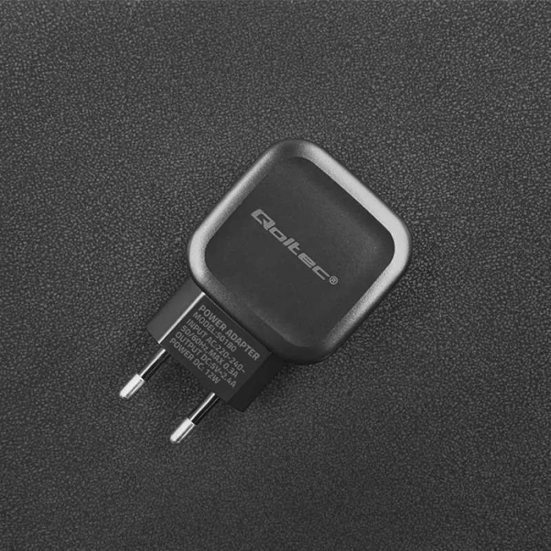 Vidaus kroviklis QOLTEC 50186 išmaniesiems telefonams ir planšetėms, 5 V 3,4 A, 17 W, 2× USB, juodas