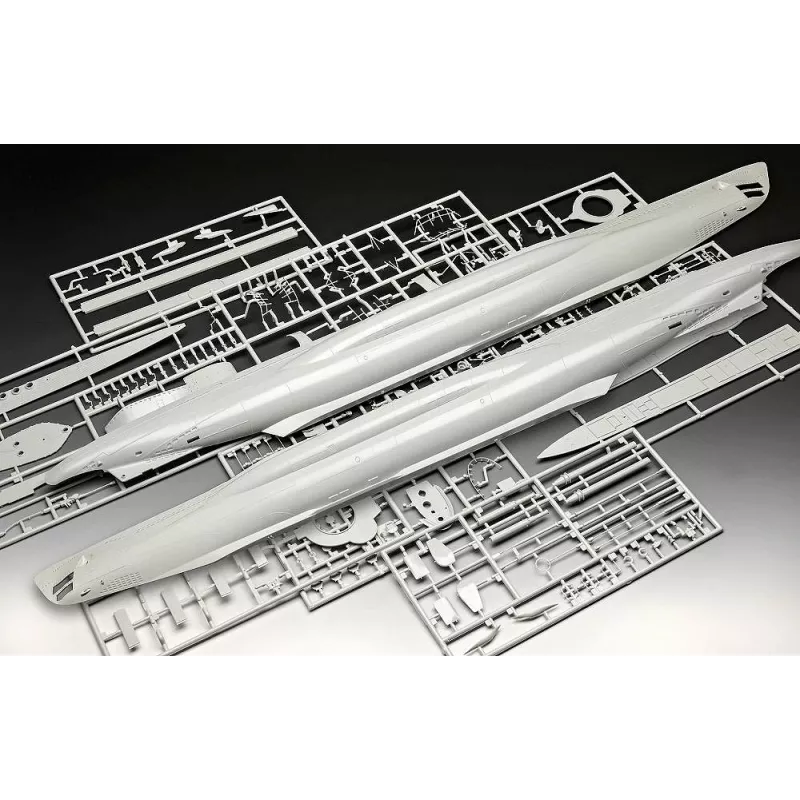Plastikinis modelio rinkinys REVELL vokiečių povandeninis laivas Type VII C/41 1/72 mastelis