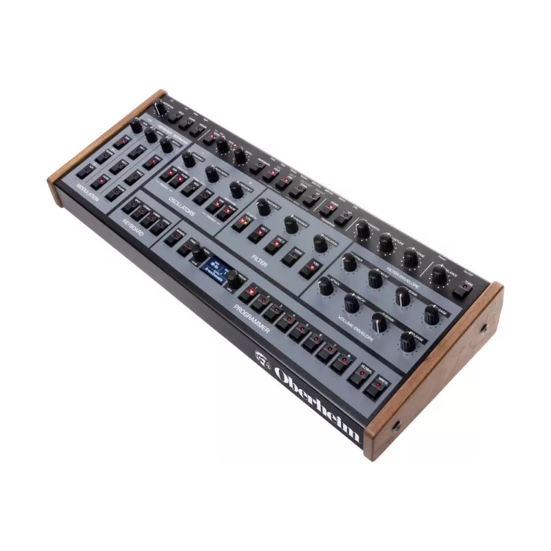 Analoginis polifoninis sintezatorius Oberheim OB‑X8 8 balsų 61 klavišas