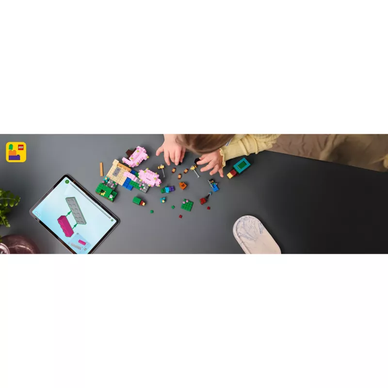 Lego 21260 Minecraft Cherry Blossom Garden Toy Playset