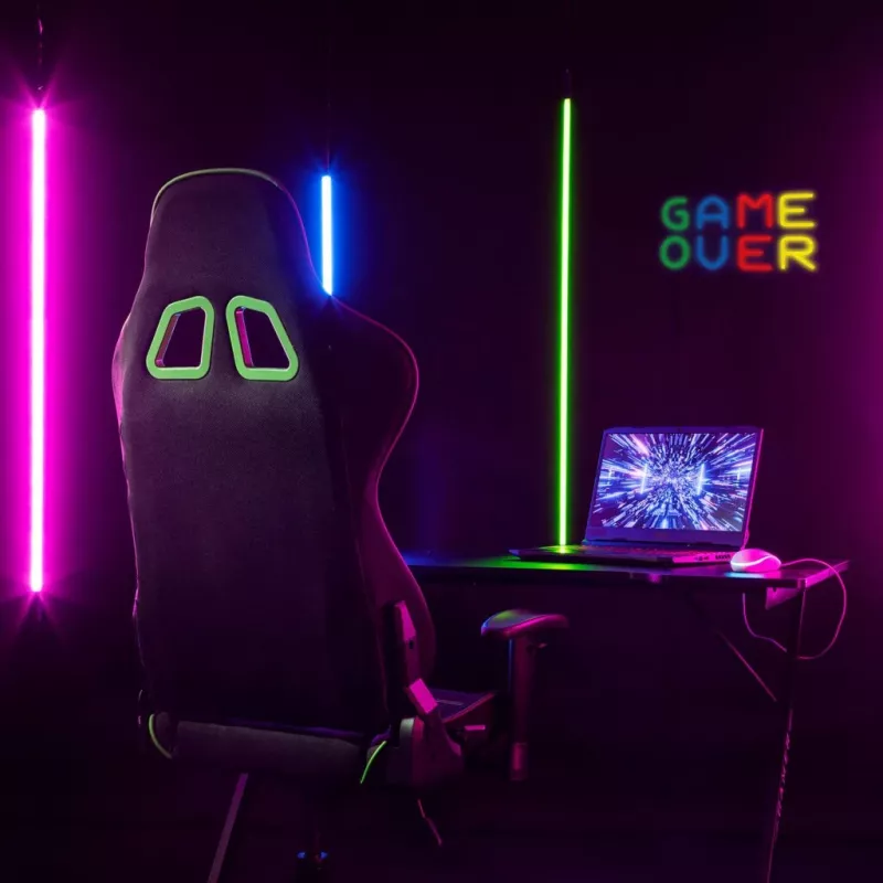 Neoninis ženklas MANTA SNL102MT — „Game Over“ stiliaus apšviečiama sienų puošmena, įjungiamas į lizdą LED neoninis efektas