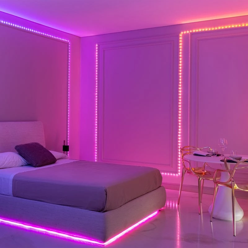 LED girlianda Twinkly TWD200STP-TEU įvairiaspalvė vidaus juostelė, 5 cm tarpai, IP20, permatomas kabelis