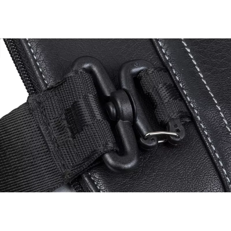 Dėklas-portfelis Rivacase 8930 39,6 cm (15,6 colio) juodas