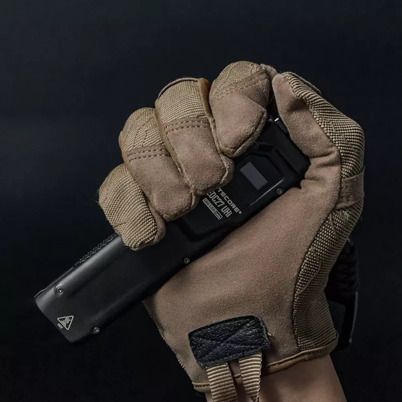 Rankinis žibintuvėlis Nitecore EDC27 UHI juodas LED nerūdijantis plienas