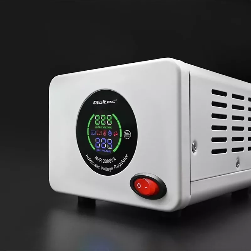 Qoltec 50724 automatinis įtampos stabilizatorius AVR 2000 VA