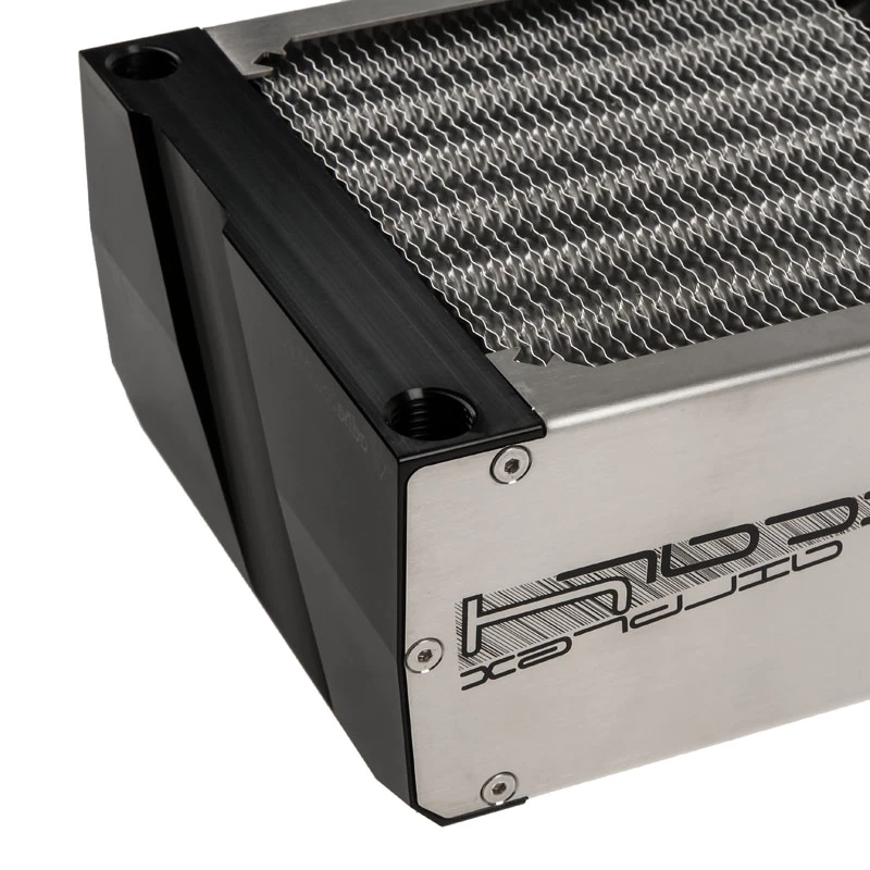 Radiatorius Aqua-Computer airplex radical 4/480 — aliuminis, varis, nerūdijantis plienas, 520×140×73 mm