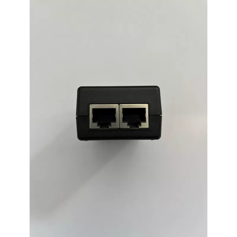 PoE adapteris Cambium Networks N000900L001D — Gigabit Ethernet, 30 V PoE, 15 W išvestis, 90–264 V kintamosios srovės įvestis