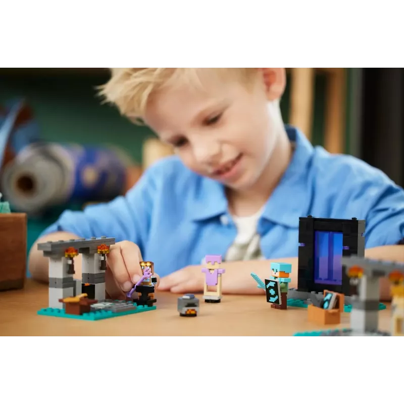 Lego Minecraft 21252 Ginklų salė