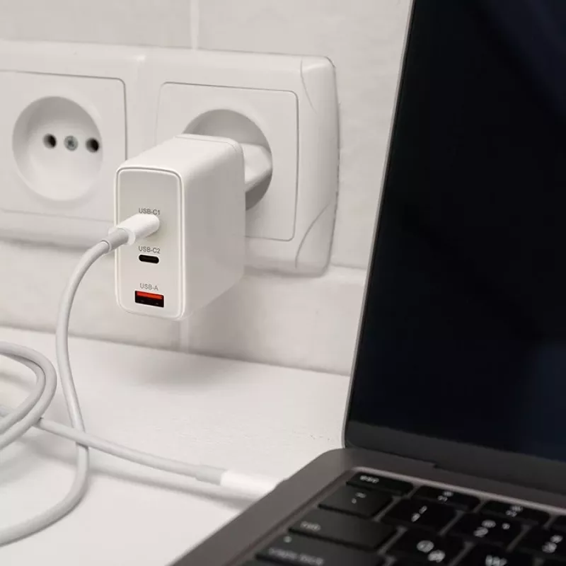 Įkroviklis QOLTEC 100W GaN USB-C Dual PD 5–20V 1,5–5A, 2×USB-C