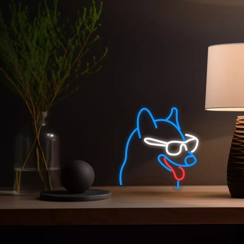 Neoniniai šviestuvai MANTA Neon Lights šuo su akiniais Manta SNL69MT — dekoratyvinis LED neoninio stiliaus sieninis šviestuvas
