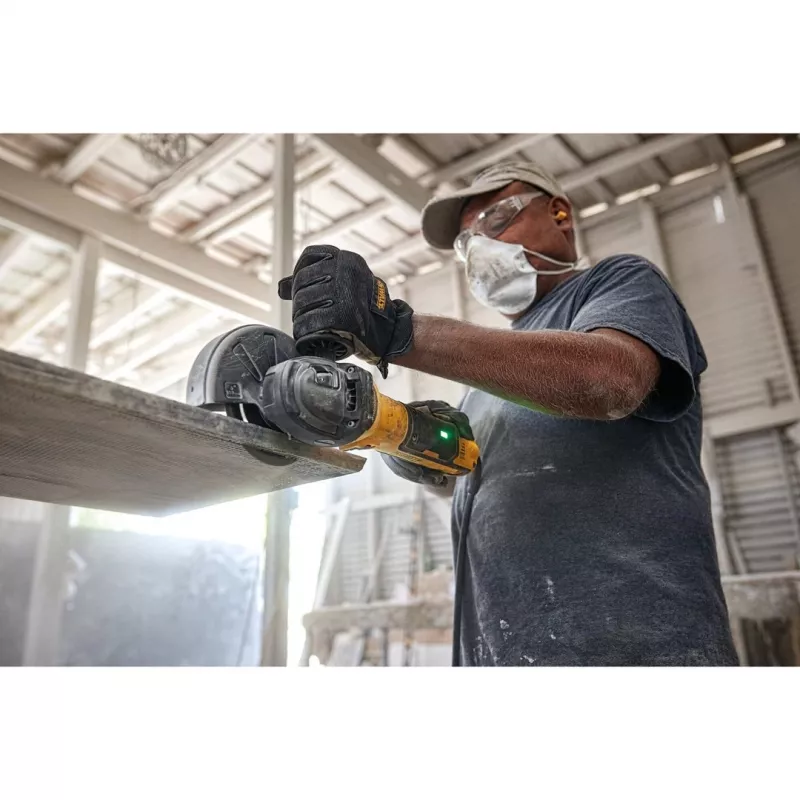DeWALT DWE4347-QS kampinis šlifuoklis 12,5 cm 10500 aps./min. 2,3 kg