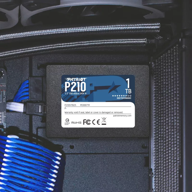 2,5 colio SATA III SSD PATRIOT P210 1 TB — 500 MB/s skaitymo, 400 MB/s rašymo, 7 mm aukštis