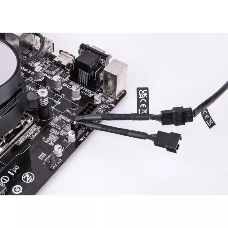 PWM ventiliatoriaus Y laidas THERMALTAKE Tt Mod AC-060-CO1OTN-F1 4 kontaktų, 3 vnt. pakuotė