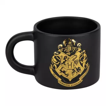 Keraminis puodelis Paladone Hogwarts Crest Embossed mug – įspaustas Hogvartso herbo dizainas, standartinė 330–400 ml talpa