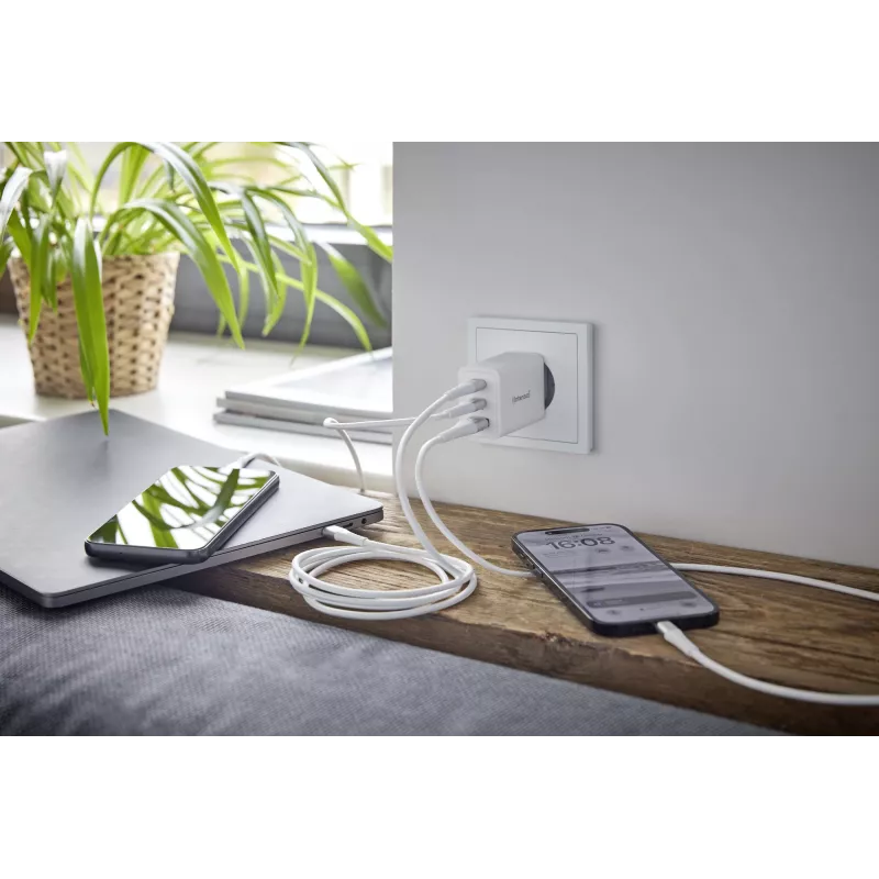 Maitinimo adapteris 1XUSB-A/2XUSB-C/7806512 Intenso