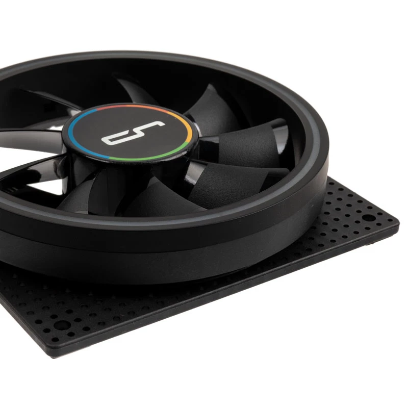Ventiliatorius Cryorig Crona S 120 mm Juoda — 3 vnt. pakuotė, 400–1700 RPM, 60,6 cfm, 2,65 mmH₂O