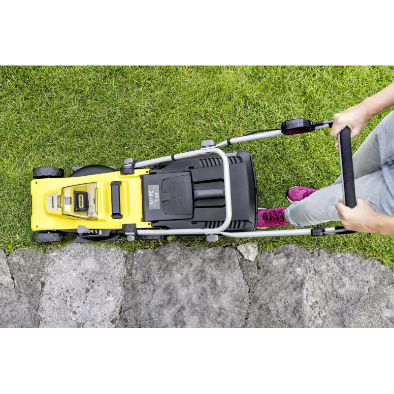 Už stūmoklinė vejapjovė Karcher LMO 3-18, baterija 18 V, pjovimo plotis 340 mm, skirta plotams iki 350 m², 25–60 mm aukštis