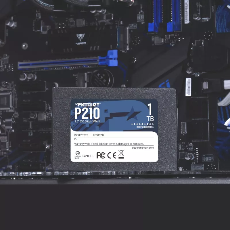 2,5 colio SATA III SSD PATRIOT P210 1 TB — 500 MB/s skaitymo, 400 MB/s rašymo, 7 mm aukštis