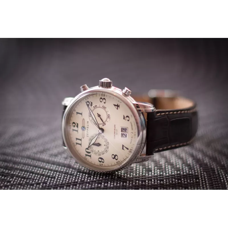 Rankinis laikrodis Zeppelin 7684-5 — vyriškas kvarcinis, nerūdijančio plieno korpusas, 40 mm skersmuo, 11 mm aukštis, sidabrinis