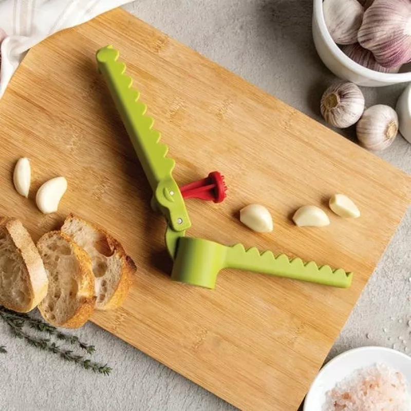 Rankeninis česnakų spaustukas Ototo Design Garligator žalios spalvos plastiko ir plieno