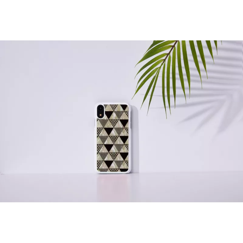iKins išmaniojo telefono dėklas, skirtas iPhone XR — piramidės raštas, baltas