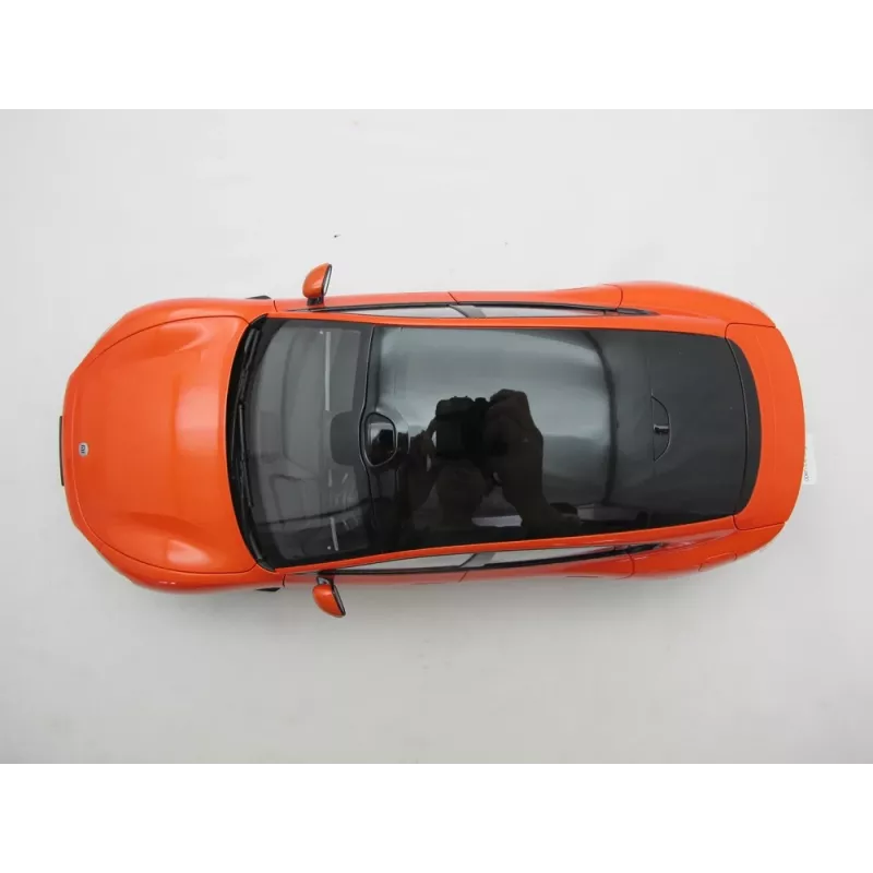 Lietinio modelio automobilis Xiaomi SU7 1:18 masteliu, surinktas, P278×G108×A81,5 mm