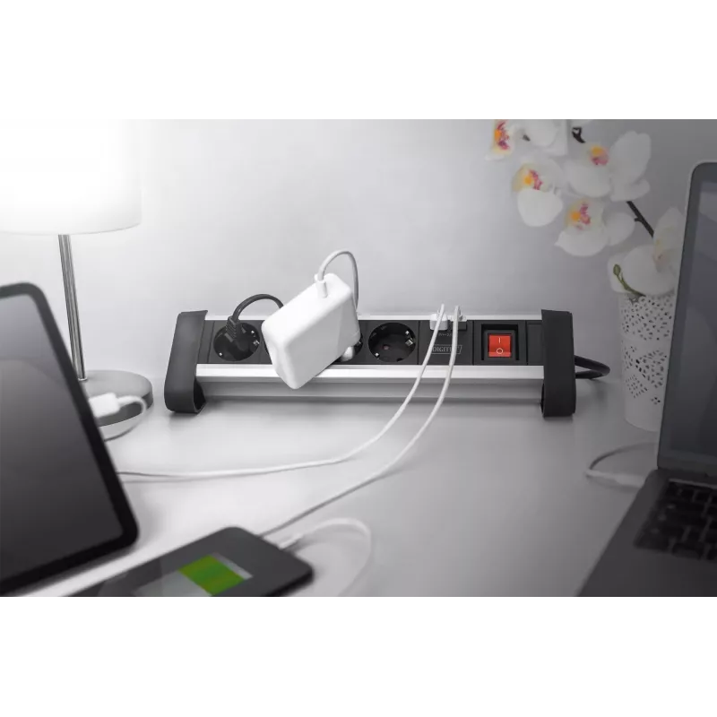 Kištukinis lizdas Digitus DA-70614 su 2 USB prievadais