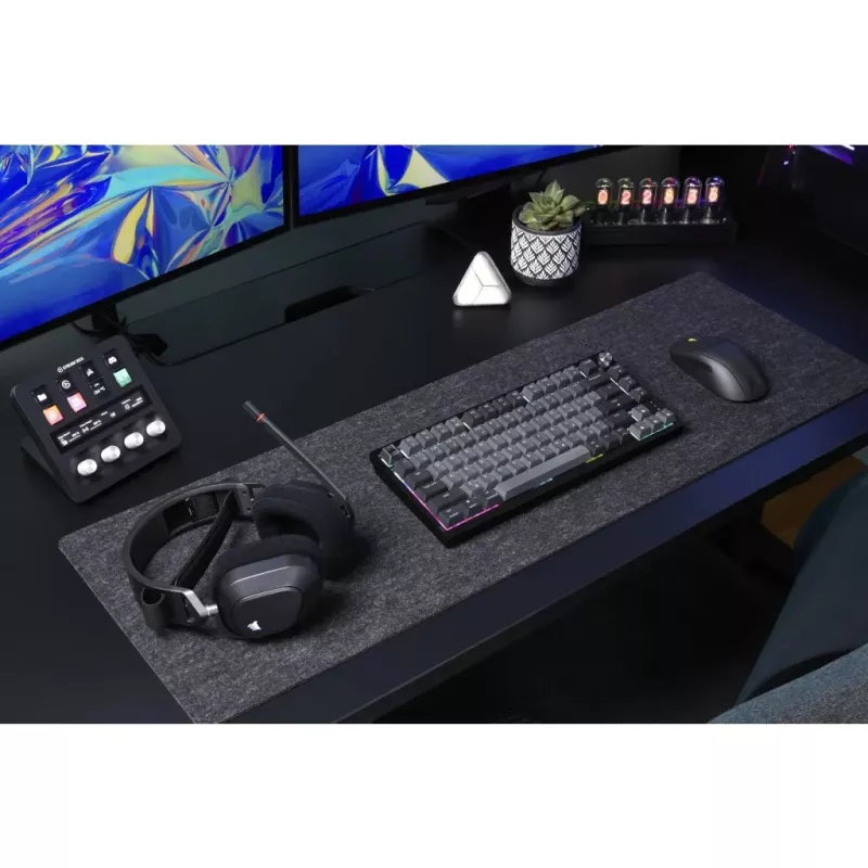 Mechaninė žaidimų klaviatūra CORSAIR K65 PLUS Wireless — Nordic Juoda, kompaktiškas išdėstymas, USB Type-A