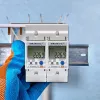 Qoltec 50882 Vienfazis elektroninis energijos suvartojimo skaitiklis ant DIN bėgelio | Wi-Fi | TUYA | 230V | LCD