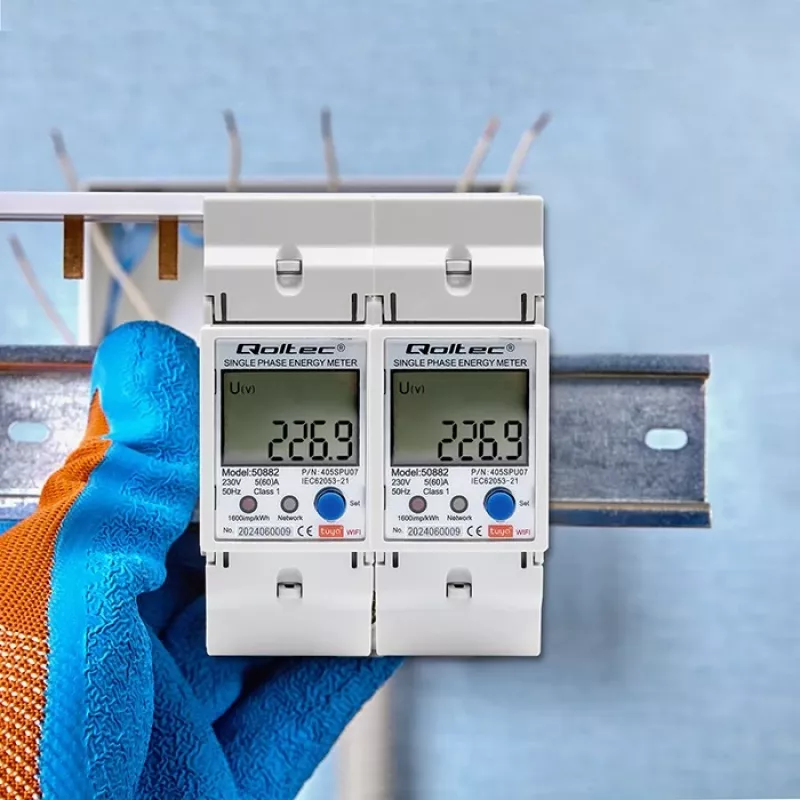 Qoltec 50882 Vienfazis elektroninis energijos suvartojimo skaitiklis ant DIN bėgelio | Wi-Fi | TUYA | 230V | LCD