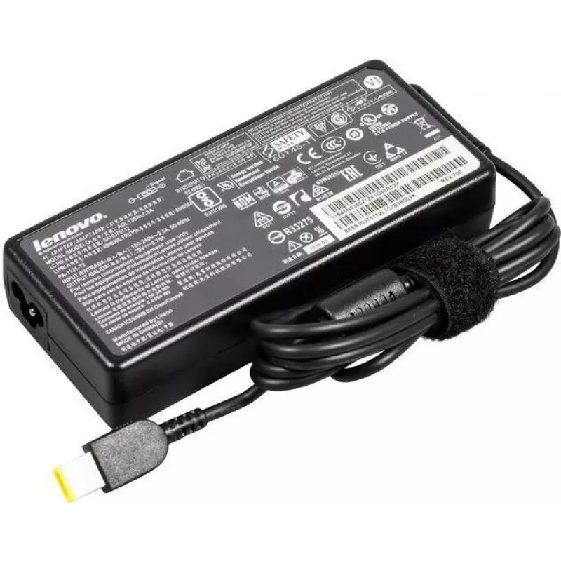 Lenovo AC Adapter 135W 20VDC 3P WW CHY - PC-/Server maitinimo šaltinis
