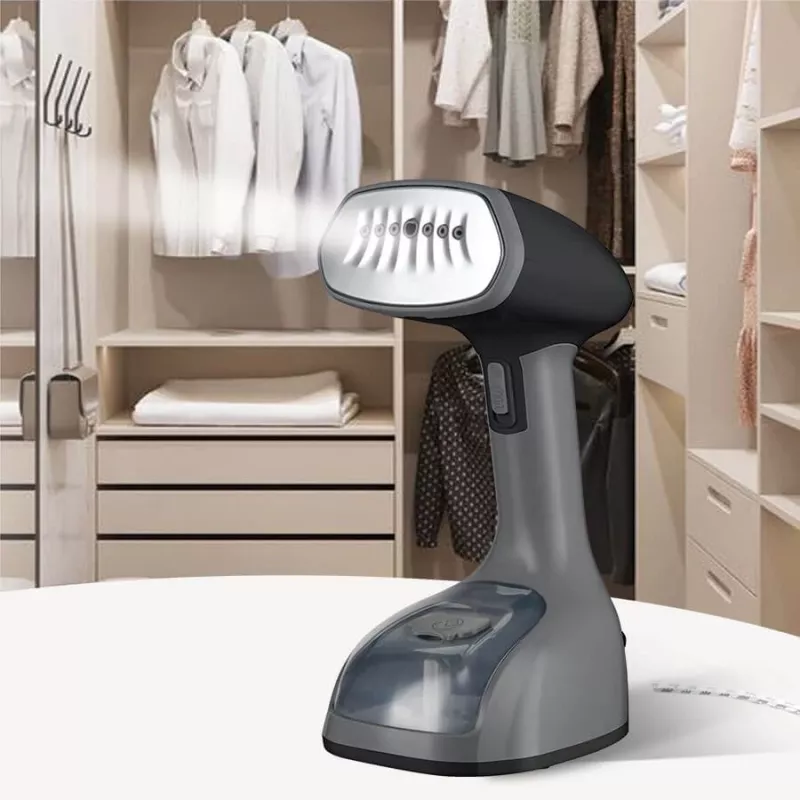 Drabužių garintuvas Maestro MR-357 1500W — rankinis drabužių garintuvas