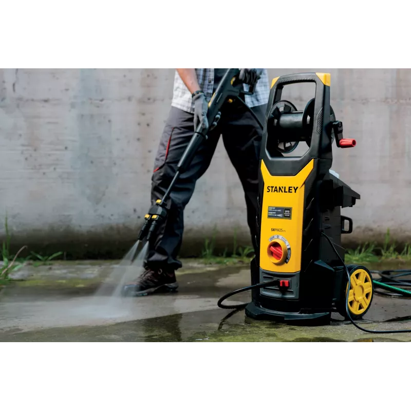 STANLEY SXPW25DTS-E Aukšto slėgio plovimo įrenginys (2500 W, 150 bar, 810 l/h) | 2500 W | 150 bar | 810 l/h