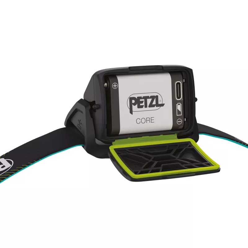 Petzl E065AB03 Actik Core žibintuvėlis žalias (E065AB03)