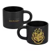 Keraminis puodelis Paladone Hogwarts Crest Embossed mug – įspaustas Hogvartso herbo dizainas, standartinė 330–400 ml talpa