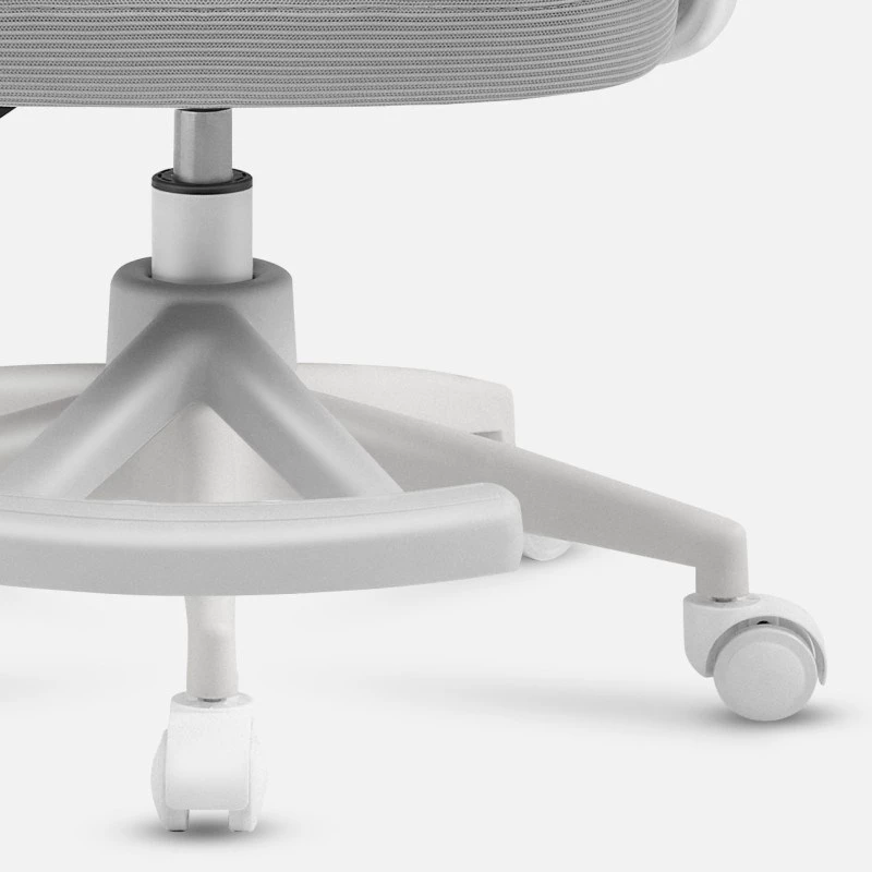 Sukamasis krėslas mark adler Junior 4.5 pilka — ergonomiškas biuro krėslas, reguliuojamas aukštis 40–50 cm, tinklinė atlošas, ratukų pagrindas, porankiai, juosmens atrama