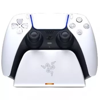 Krovimo stovas Razer RC21-01900100-R3U1 PlayStation 5 valdikliams — baltas, įkrauna vieną valdiklį, komplekte USB-C į USB-A kabelis
