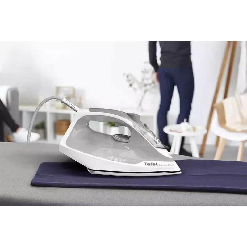 Garinis lygintuvas Tefal FV2863E1, 2400W, nuolatinis garas 35 g/min., nelimpanti pado plokštė, vertikalus garinimas
