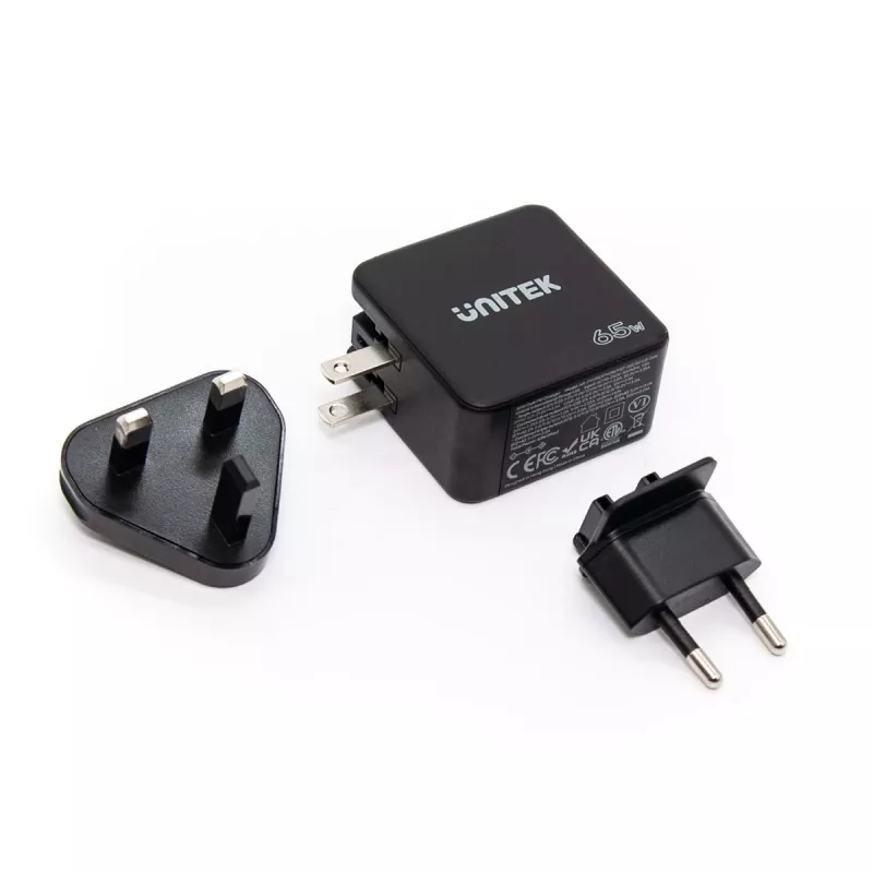 Unitek P1117B USB-C PD 65W universalus mobilusis įkroviklis, 2x USB‑C PD + 1x USB‑A, juodas