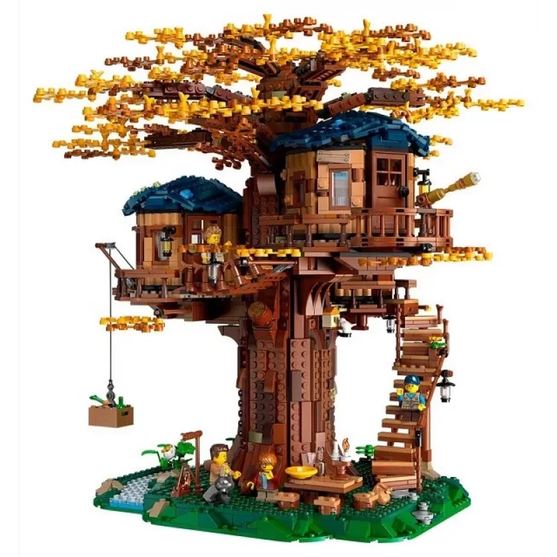 LEGO rinkinys LEGO IDEAS 21318 Medžio namelis 3-in-1 — modulinis namelio medyje modelis, kelių versijų rinkinys