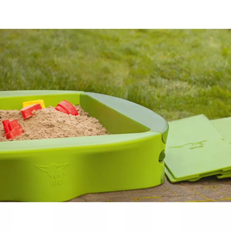 Smėlio dėžė Simba‑Dickie BIG 800056733, plastikinė, 1380×1380 mm, įmontuoti suolai, žalia