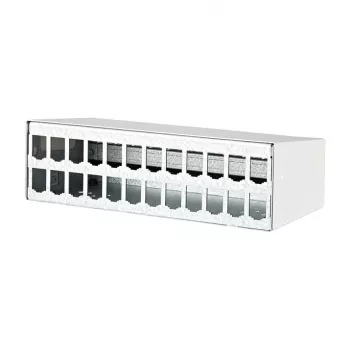 Metz Connect - pataisymo skydelio korpusas - paviršinio montavimo - gryna balta, RAL 9010 - 24 prievadai (130861-2402-E)