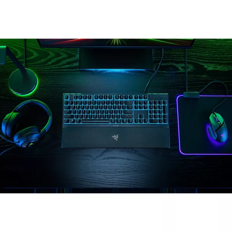 Žaidimų klaviatūra Razer Ornata V3 X pilno dydžio USB, membraniniai jungikliai, RGB LED apšvietimas, riešo atrama, 1000 Hz apklausos dažnis, juoda