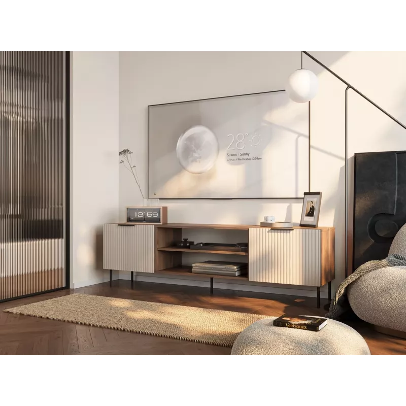 TV spintelė Cama ALMERA 180,5×42×52,5 cm riešutmedžio/kreminės spalvos – medžio drožlių plokštės viršus, riešutmedžio rėmas