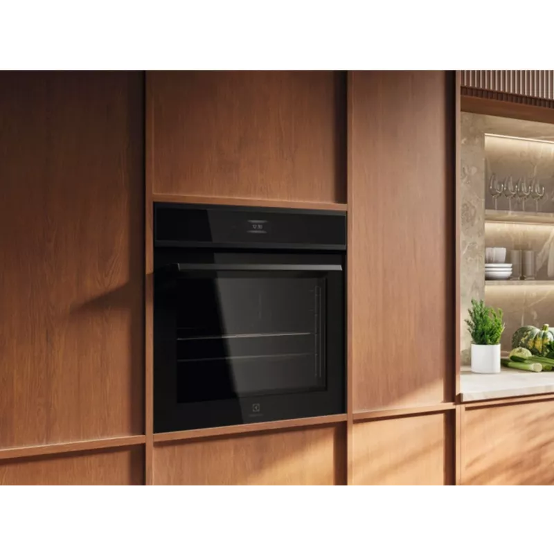 Electrolux EOE8P39H įmontuojama elektrinė orkaitė, 72 l, pirolizinis valymas, energijos klasė A+, Wi-Fi, juoda