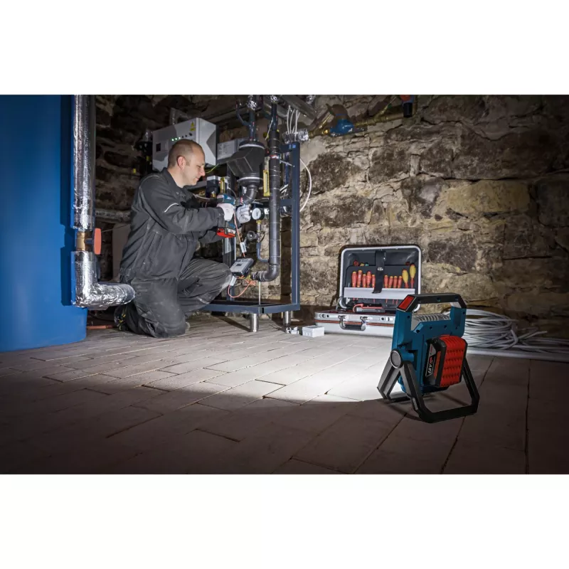 Darbo šviestuvas Bosch GLI 18V-1900 Professional