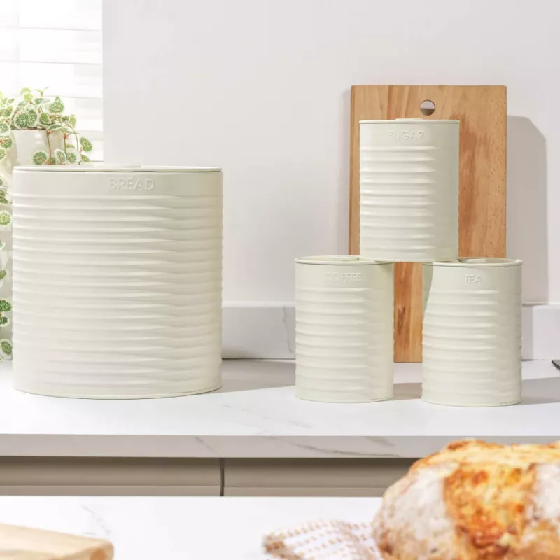 Stalo komplektas Russell Hobbs RH03270CEU7 kreminis 4 dalių — virtuvės stalviršio komplektas, kreminė apdaila
