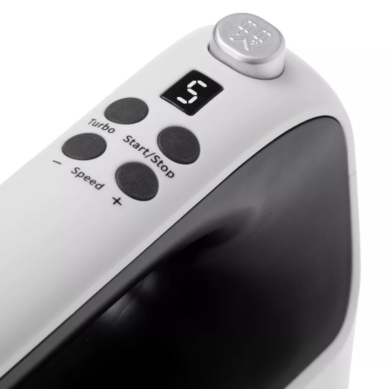 Rankinis plaktuvas Adler AD 4229, 400–600 W, 9 greičiai, turbo, plakikliai, balioninis šluotelė, tešlos kabliai, priedų dėžutė, laidas 1,1 m
