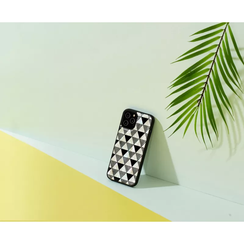 Apsauginis telefono dėklas iKins, skirtas Apple iPhone 12 / 12 Pro — piramidės raštas, juodas